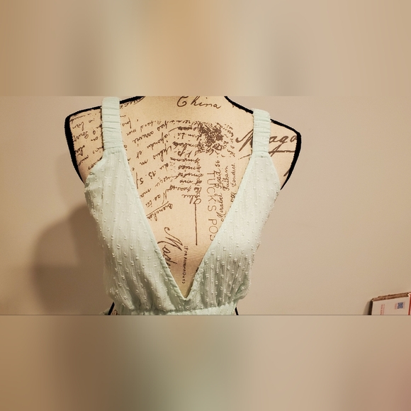 NWOT ASOS DESIGN  Elegant Mint Green Maxi Dress, Size 12. - Picture 2 of 12